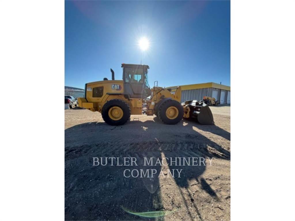 CAT 938M Gumikerekes homlokrakodók