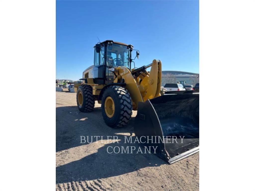 CAT 938M Gumikerekes homlokrakodók