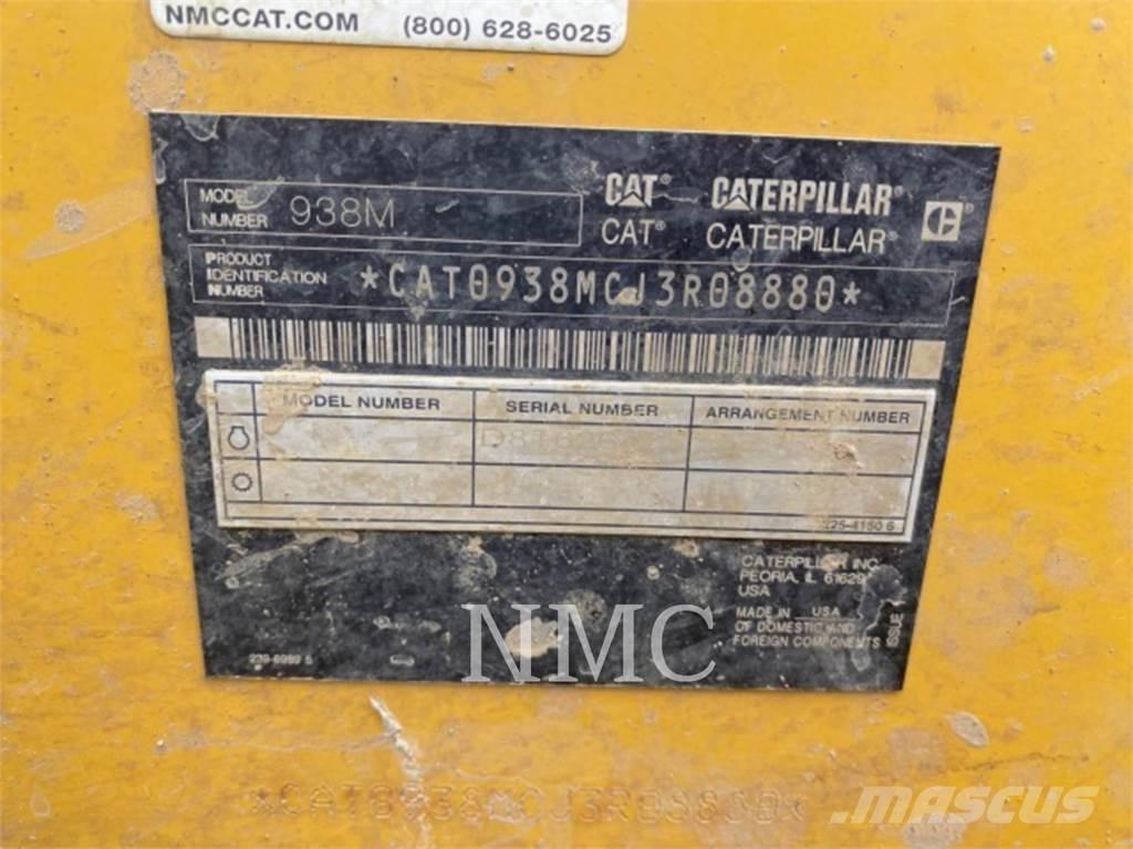 CAT 938M Gumikerekes homlokrakodók