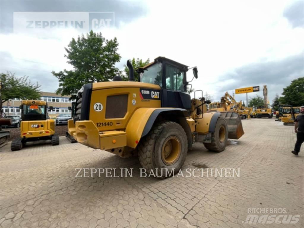 CAT 938M Gumikerekes homlokrakodók
