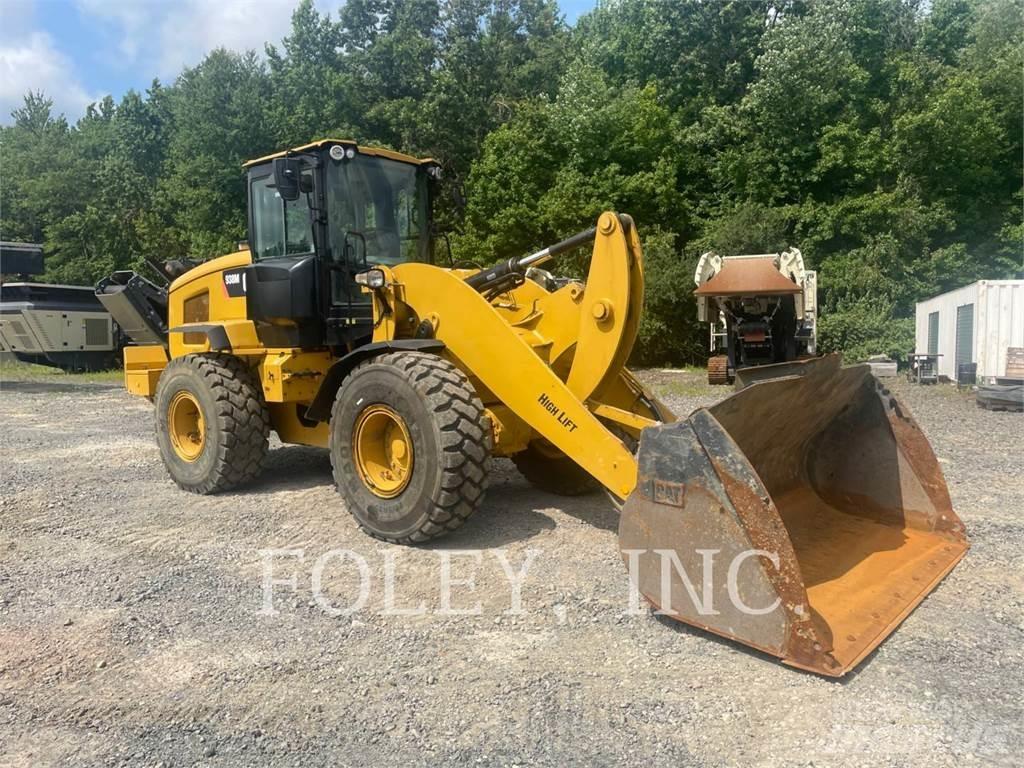 CAT 938M Gumikerekes homlokrakodók