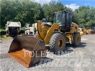 CAT 938M Gumikerekes homlokrakodók