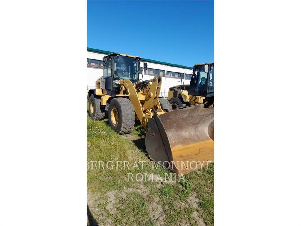 CAT 938M Gumikerekes homlokrakodók