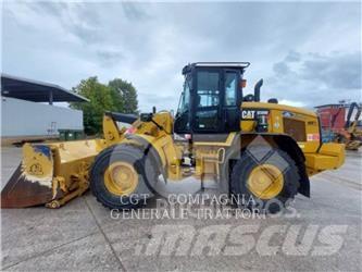 CAT 938M Gumikerekes homlokrakodók