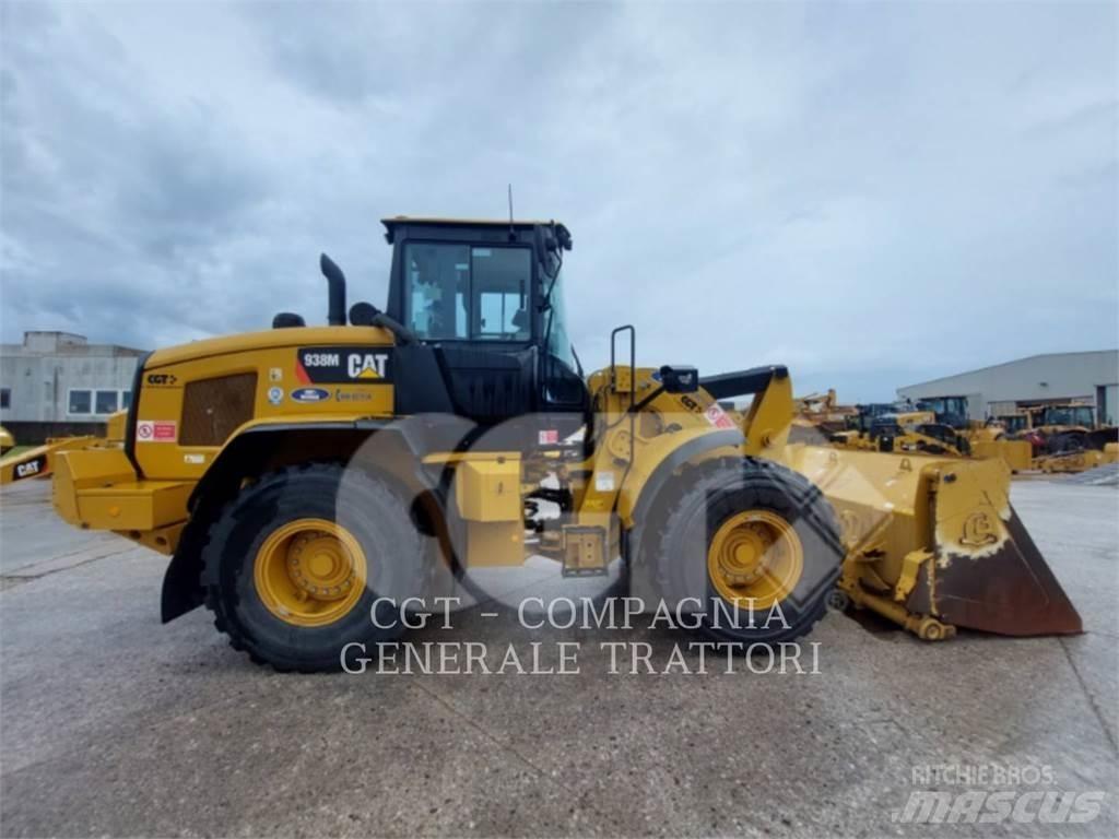 CAT 938M Gumikerekes homlokrakodók