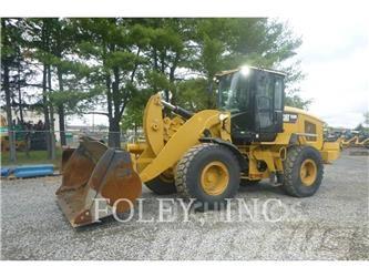 CAT 938M Gumikerekes homlokrakodók
