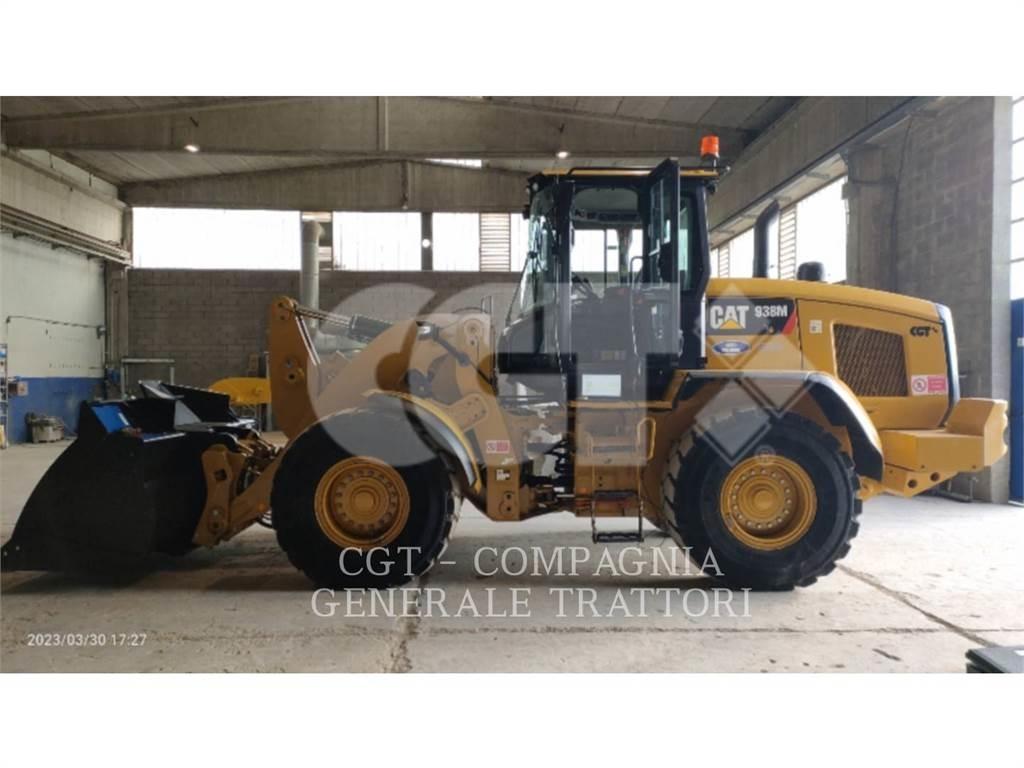 CAT 938M Gumikerekes homlokrakodók