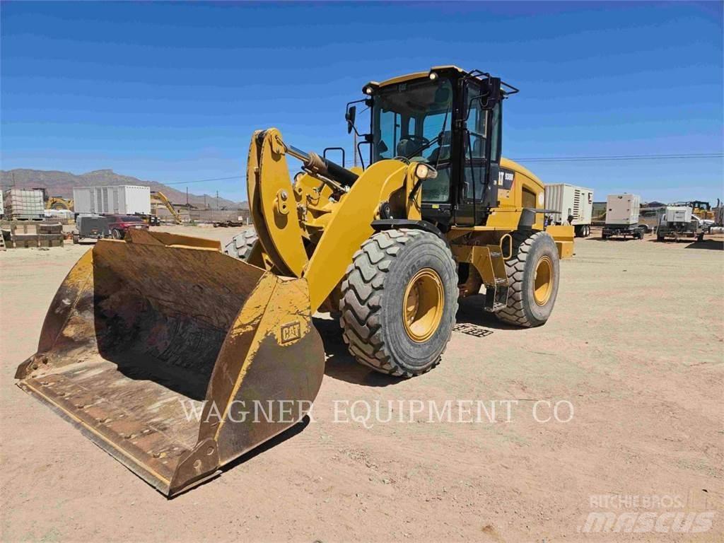 CAT 938M Gumikerekes homlokrakodók