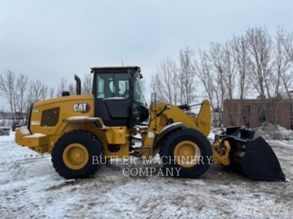 CAT 938M Gumikerekes homlokrakodók