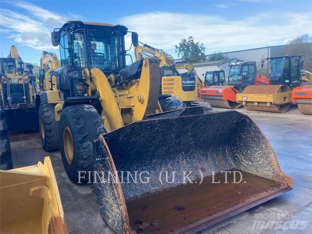 CAT 938M Gumikerekes homlokrakodók
