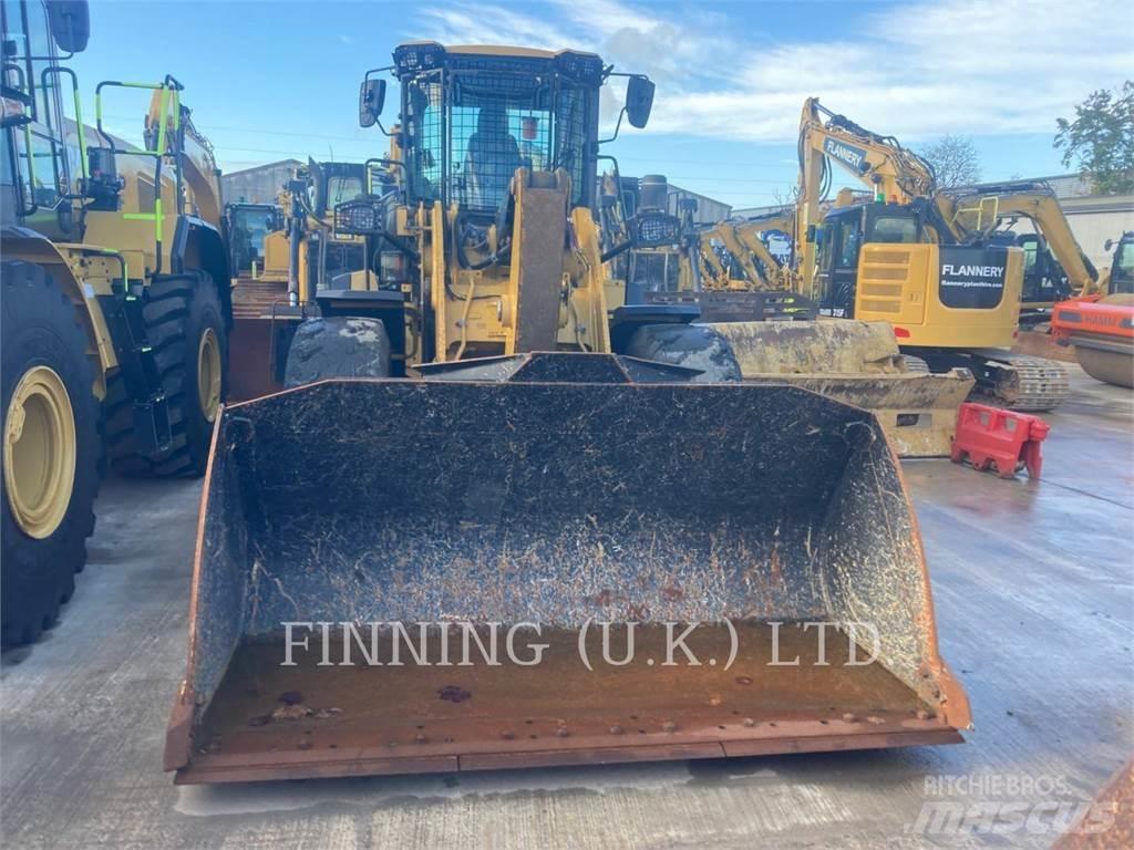 CAT 938M Gumikerekes homlokrakodók