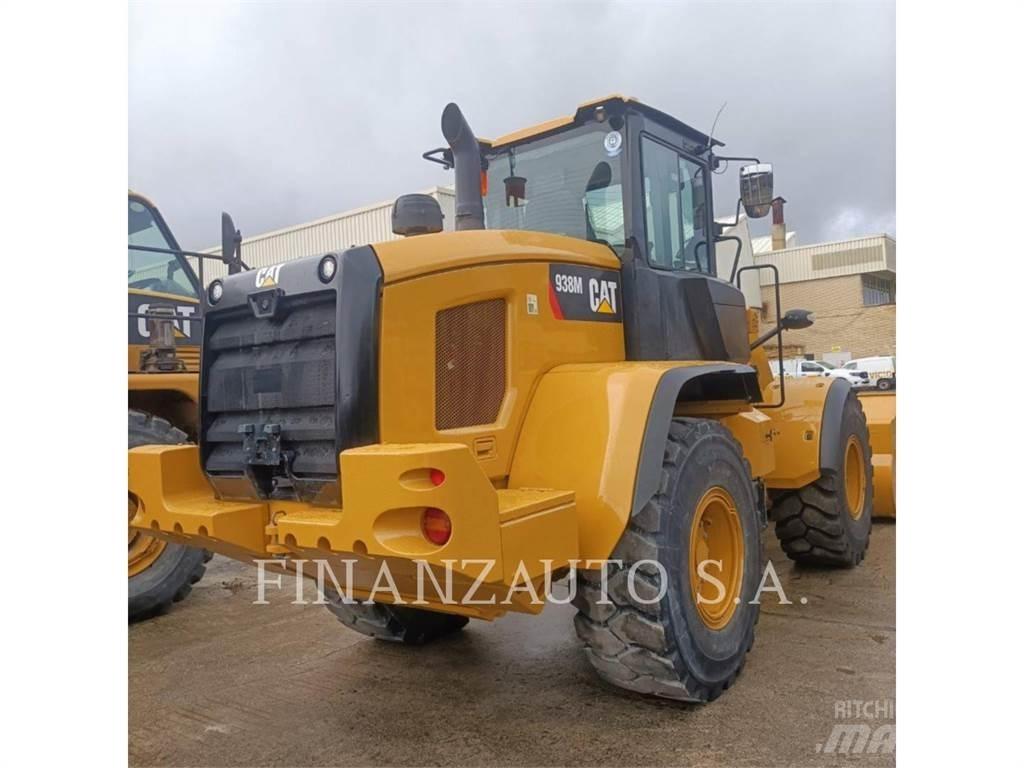 CAT 938M Gumikerekes homlokrakodók