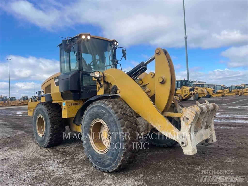 CAT 938M Gumikerekes homlokrakodók