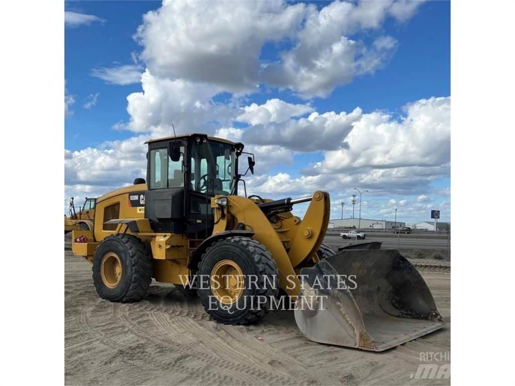 CAT 938M Gumikerekes homlokrakodók