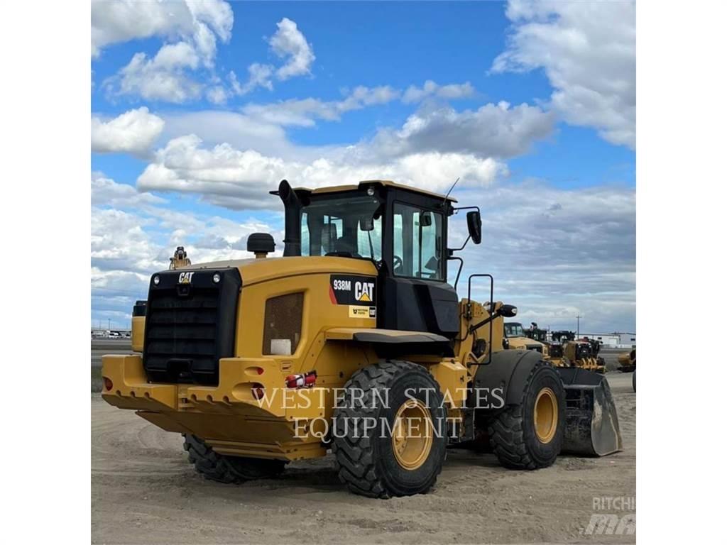 CAT 938M Gumikerekes homlokrakodók
