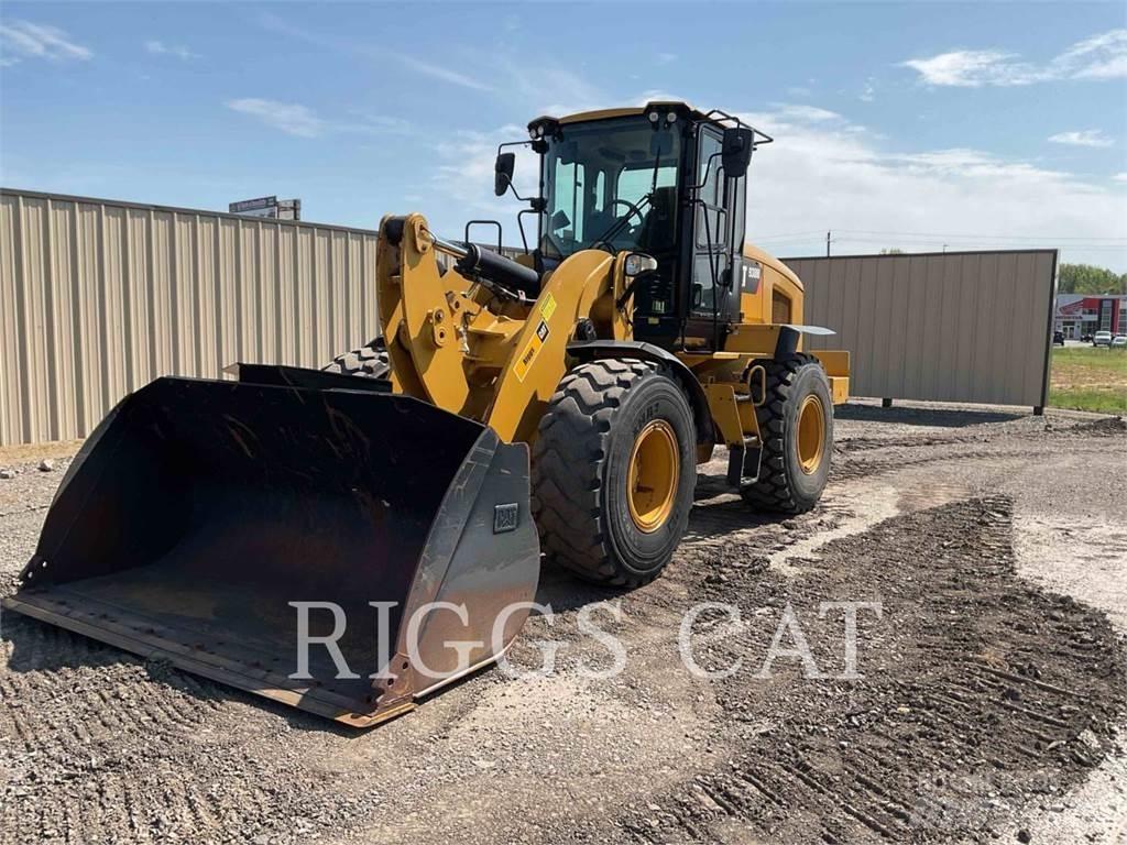 CAT 938M Gumikerekes homlokrakodók