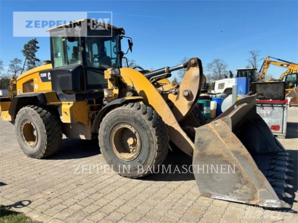 CAT 938M Gumikerekes homlokrakodók