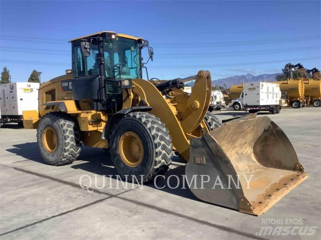 CAT 938M Gumikerekes homlokrakodók
