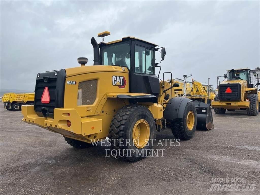 CAT 938M Gumikerekes homlokrakodók