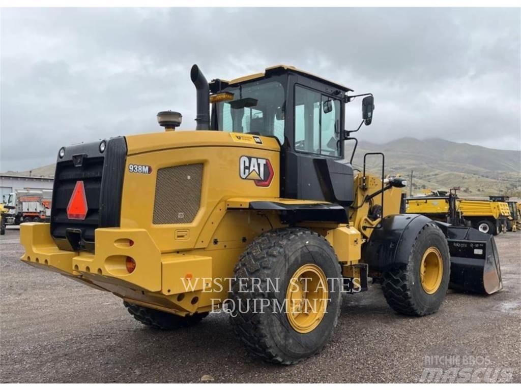 CAT 938M Gumikerekes homlokrakodók