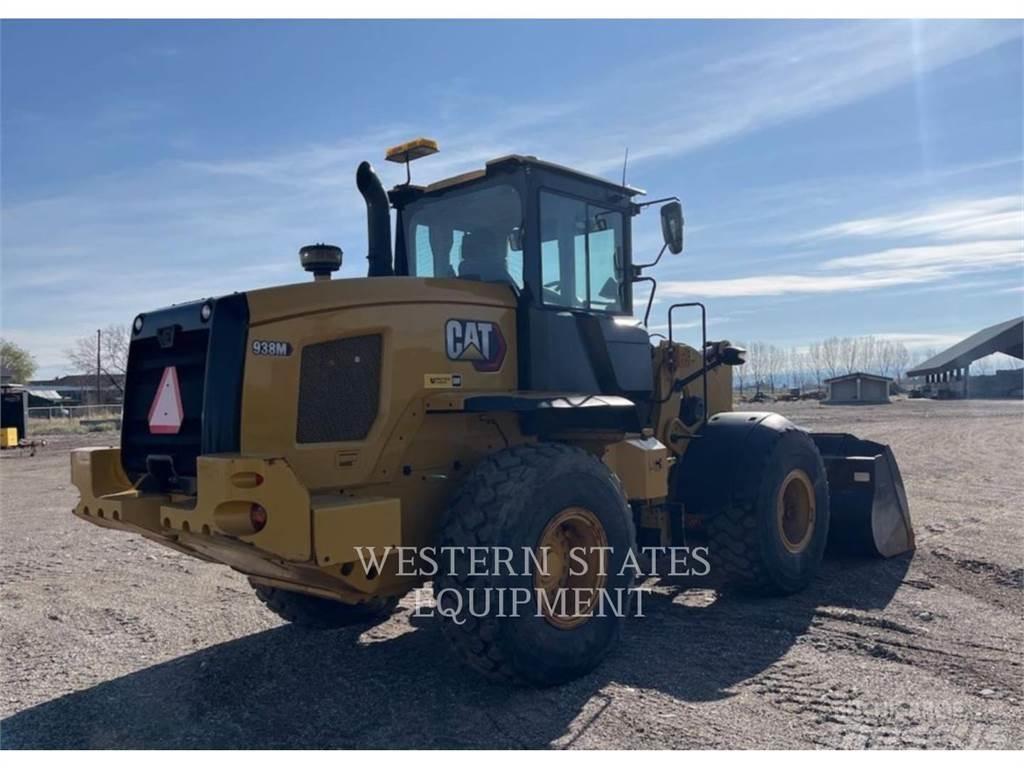 CAT 938M Gumikerekes homlokrakodók