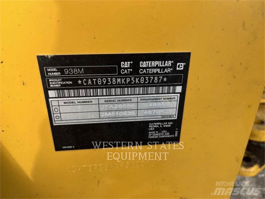CAT 938M Gumikerekes homlokrakodók