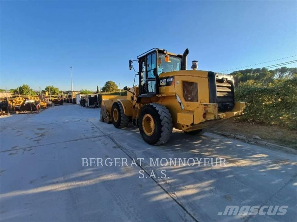 CAT 938M Gumikerekes homlokrakodók