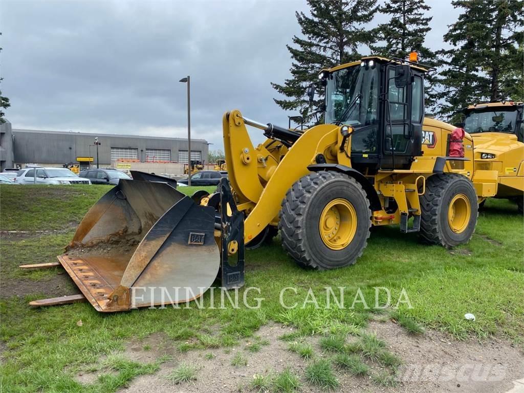 CAT 938M Gumikerekes homlokrakodók