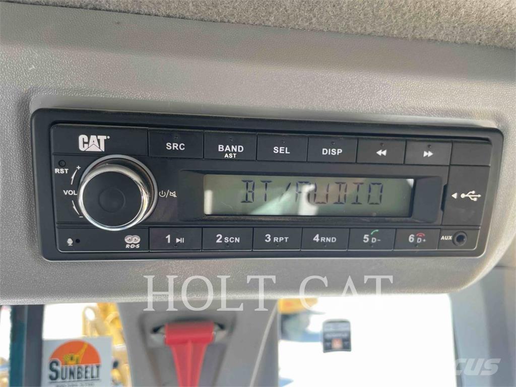 CAT 938M Gumikerekes homlokrakodók