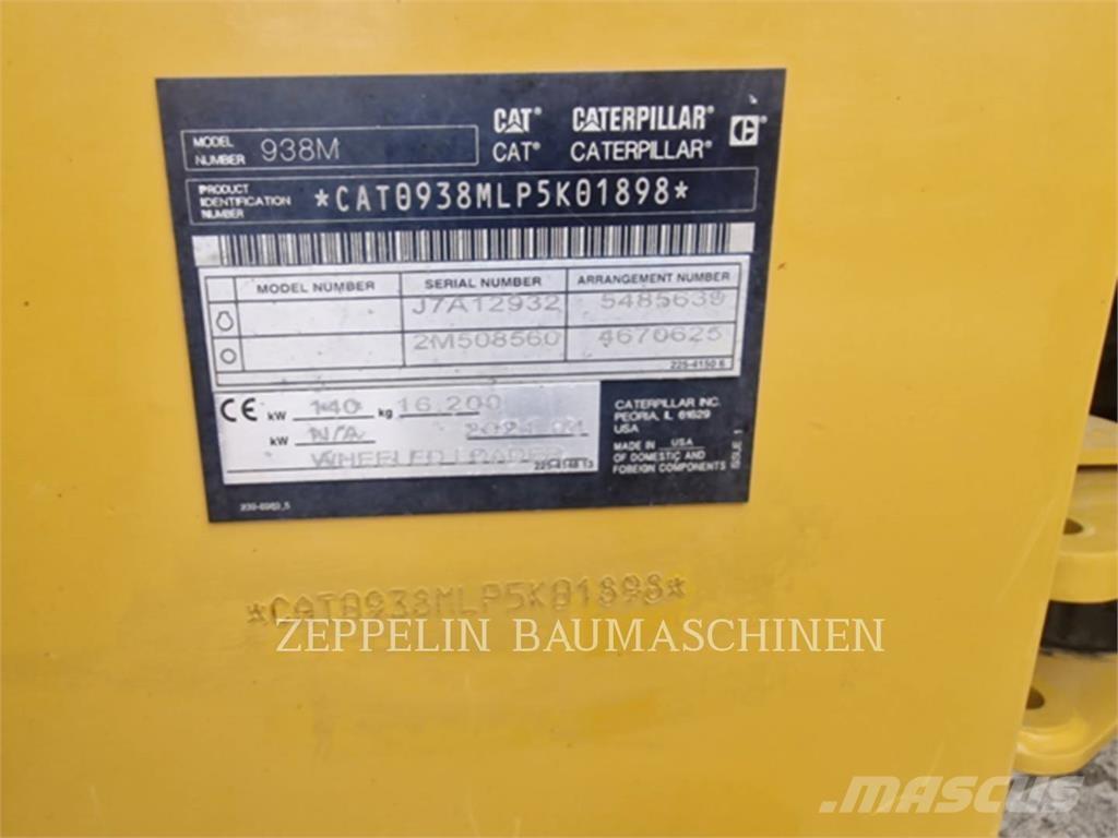 CAT 938M Gumikerekes homlokrakodók