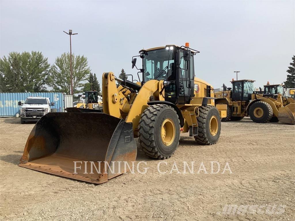 CAT 938M Gumikerekes homlokrakodók