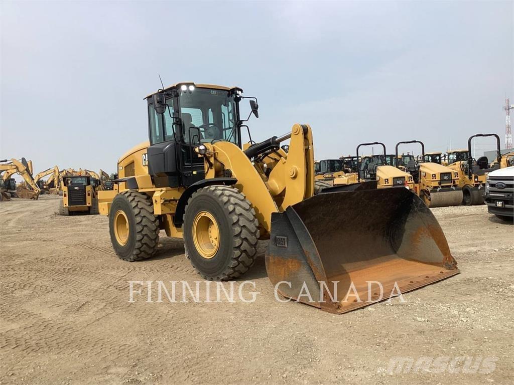 CAT 938M Gumikerekes homlokrakodók