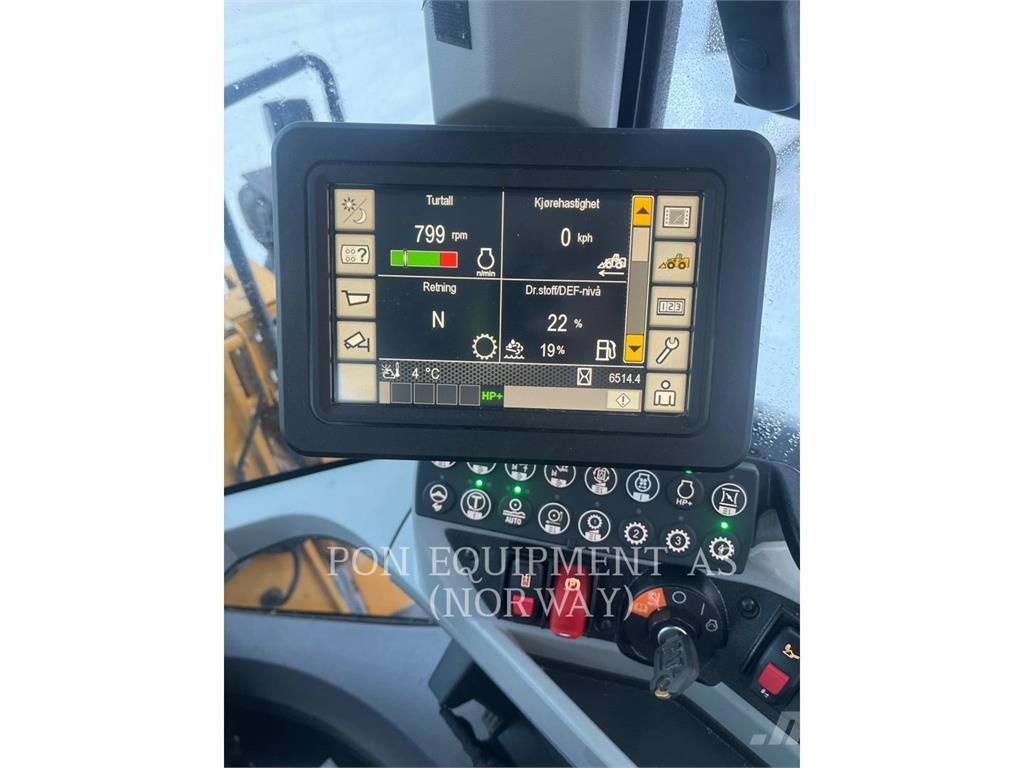 CAT 938M Gumikerekes homlokrakodók