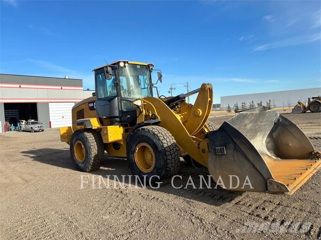 CAT 938M Gumikerekes homlokrakodók