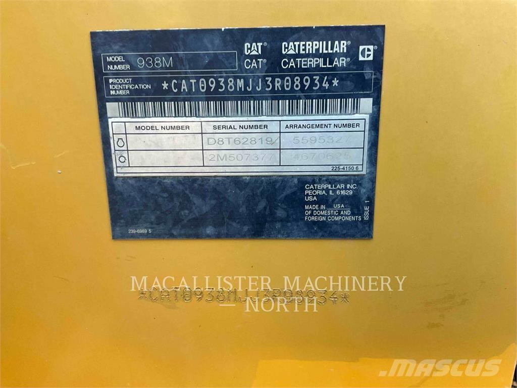 CAT 938M Gumikerekes homlokrakodók