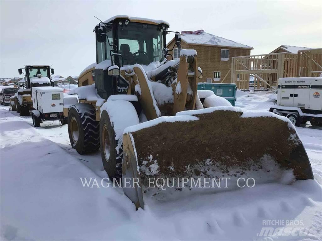 CAT 938M Gumikerekes homlokrakodók