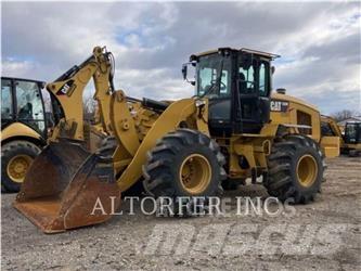 CAT 938M Gumikerekes homlokrakodók
