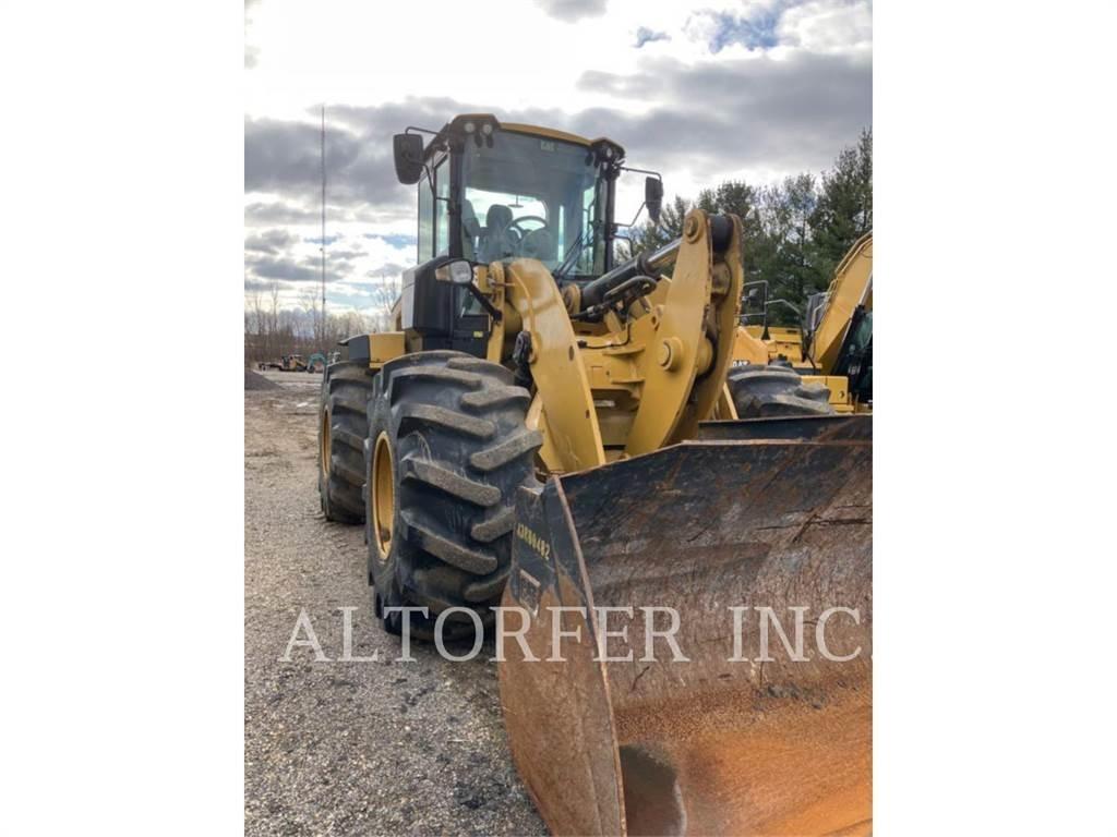 CAT 938M Gumikerekes homlokrakodók