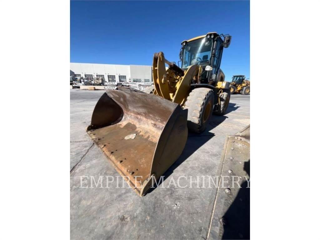 CAT 938M 3V FC Gumikerekes homlokrakodók