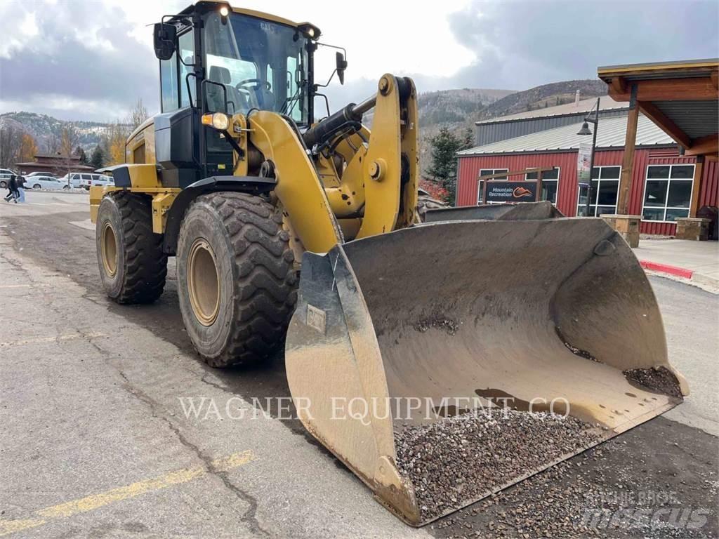 CAT 938M FC Gumikerekes homlokrakodók