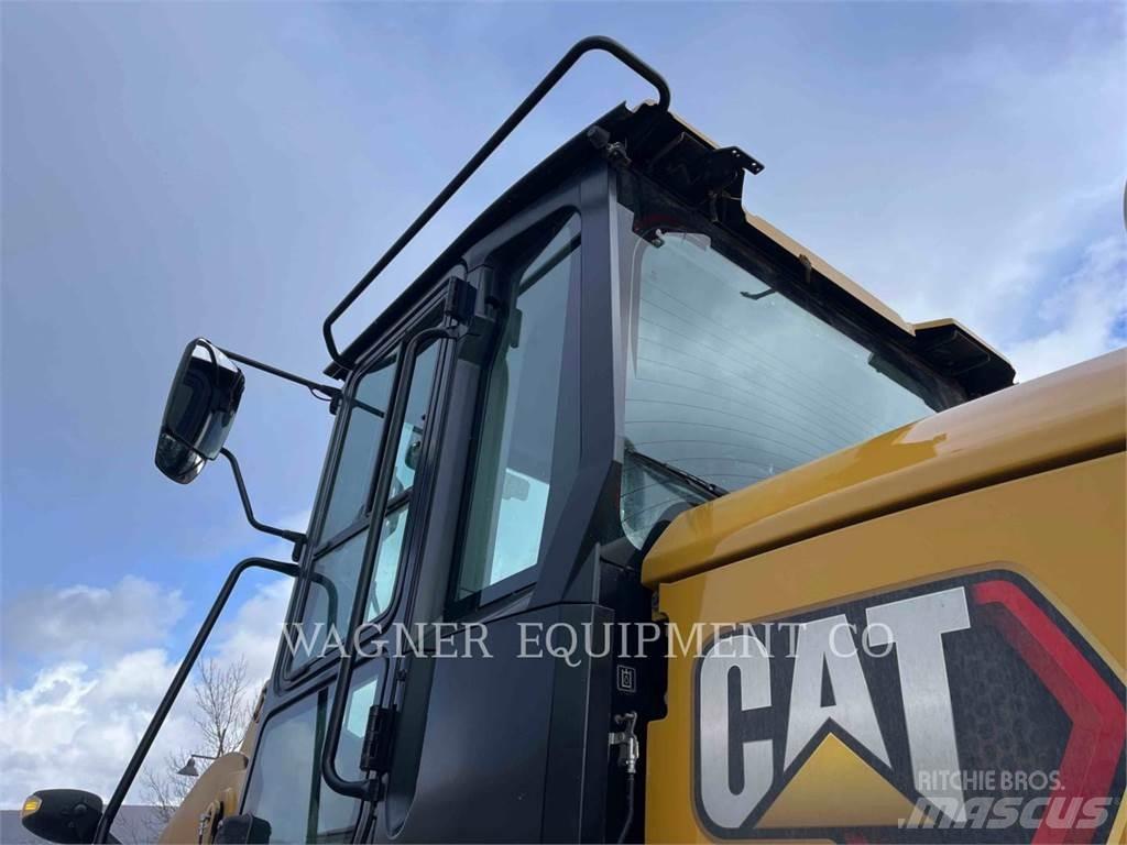 CAT 938M FC Gumikerekes homlokrakodók