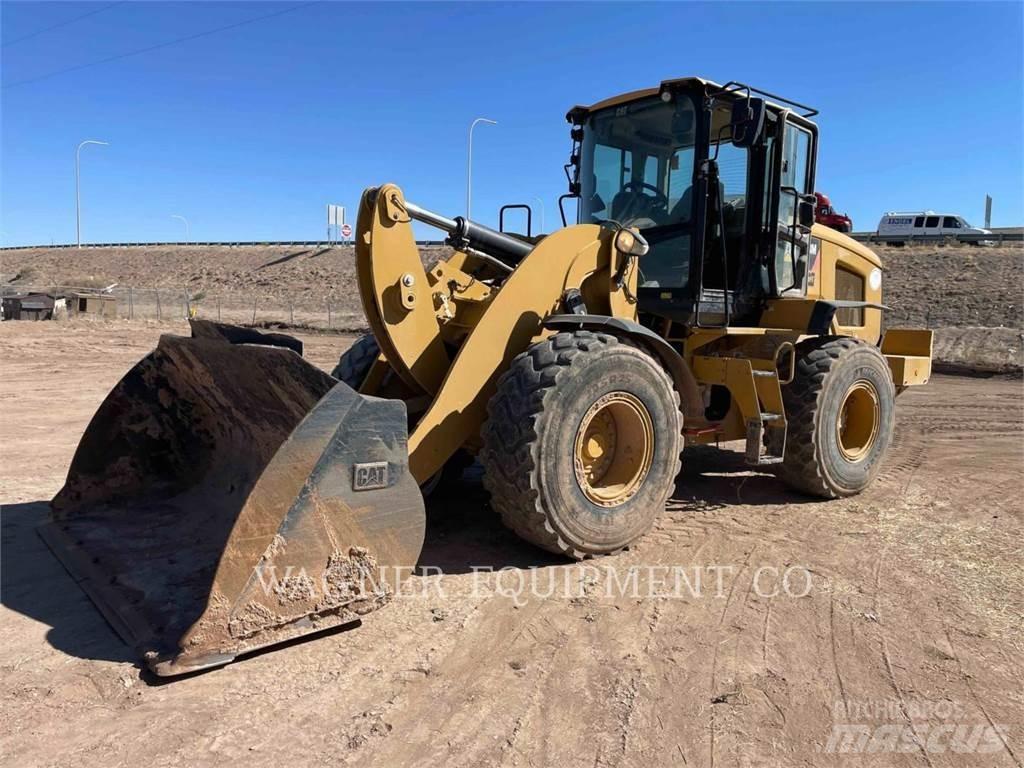 CAT 938M FC Gumikerekes homlokrakodók