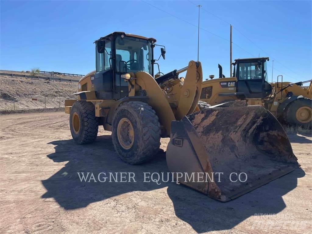 CAT 938M FC Gumikerekes homlokrakodók
