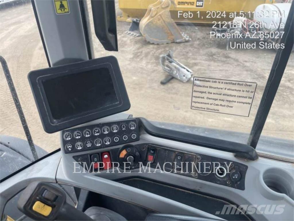 CAT 938M FC Gumikerekes homlokrakodók