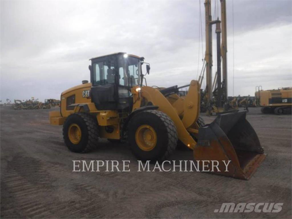 CAT 938M FC Gumikerekes homlokrakodók