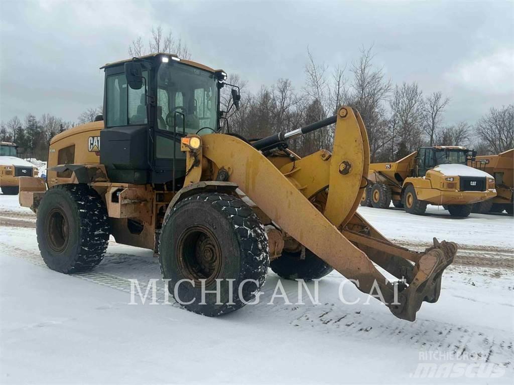 CAT 938M H3RQ Gumikerekes homlokrakodók
