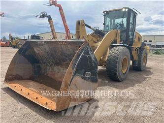 CAT 938M HL Gumikerekes homlokrakodók