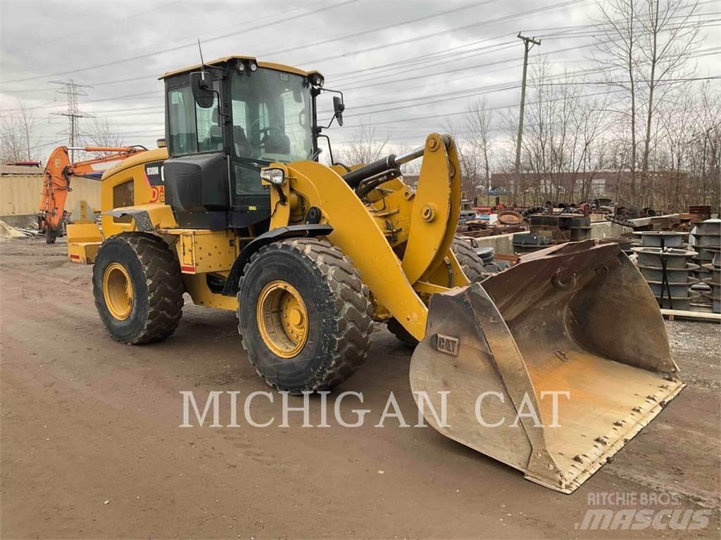 CAT 938M LSRQ Gumikerekes homlokrakodók