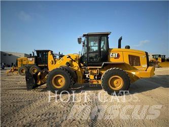 CAT 938M QC Gumikerekes homlokrakodók