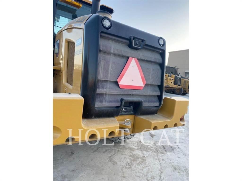CAT 938M QC Gumikerekes homlokrakodók